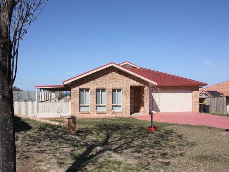 13 Lavis Road, Bong Bong NSW 2576