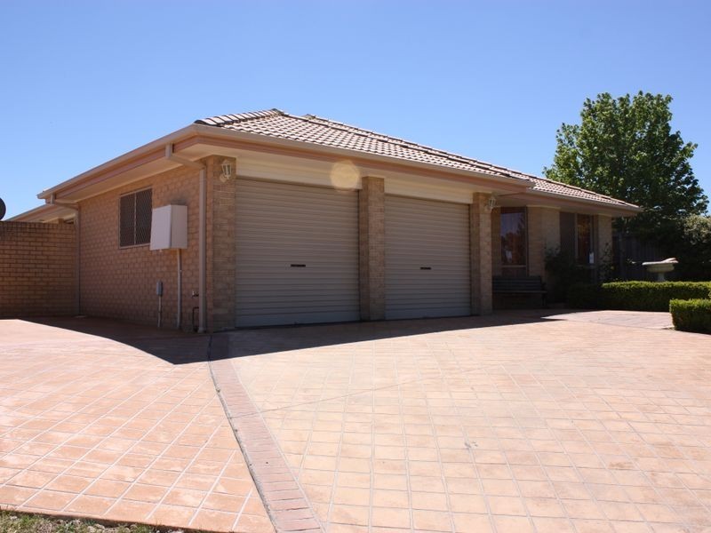 4 Inverness Place, Bowral NSW 2576