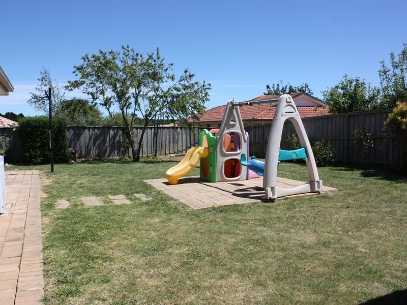 4 Inverness Place, Bowral NSW 2576