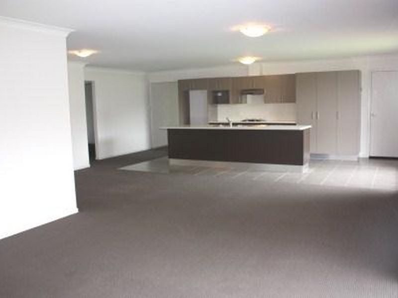 17 Baker Street, Moss Vale NSW 2577