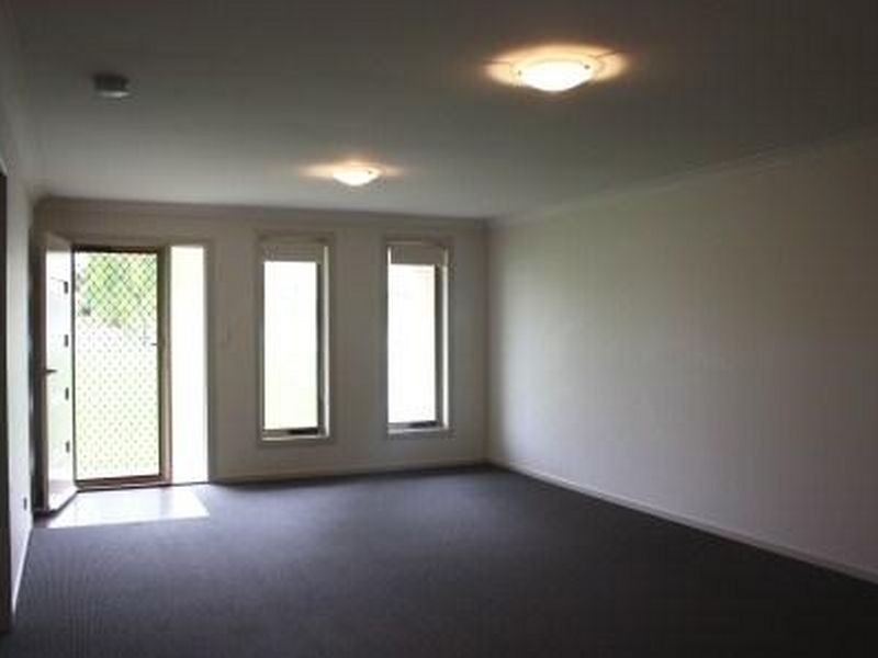 17 Baker Street, Moss Vale NSW 2577