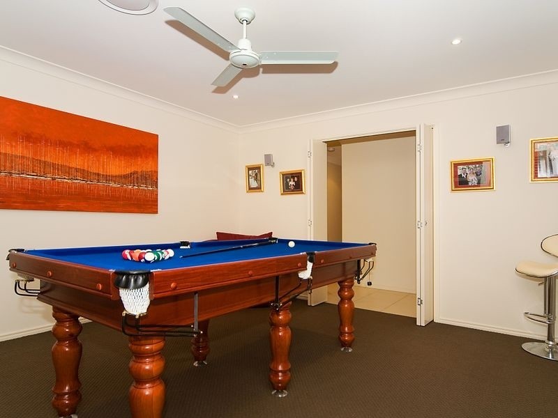 3 Whitewood Cres, Brookwater QLD 4300