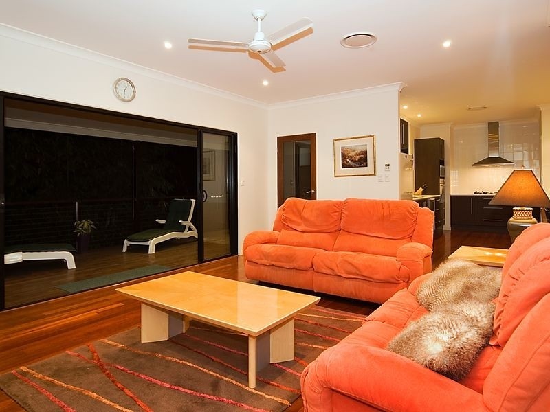 3 Whitewood Cres, Brookwater QLD 4300