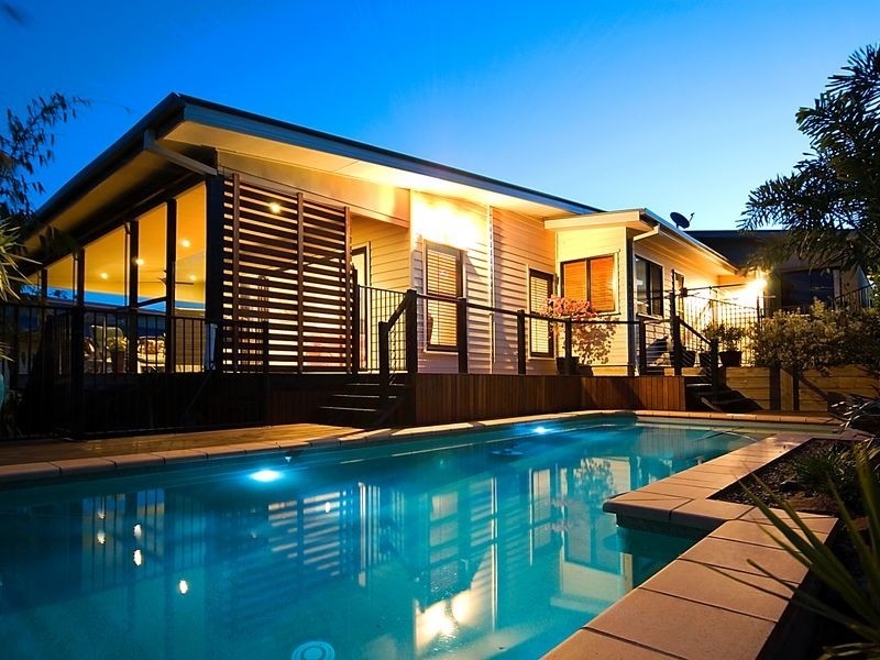 3 Whitewood Cres, Brookwater QLD 4300