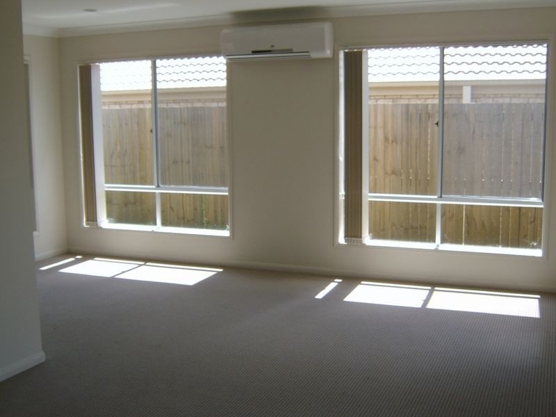 21 Dornoch Crescent, Raceview QLD 4305