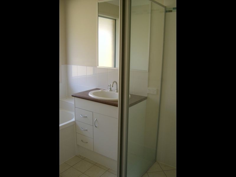 21 Dornoch Crescent, Raceview QLD 4305