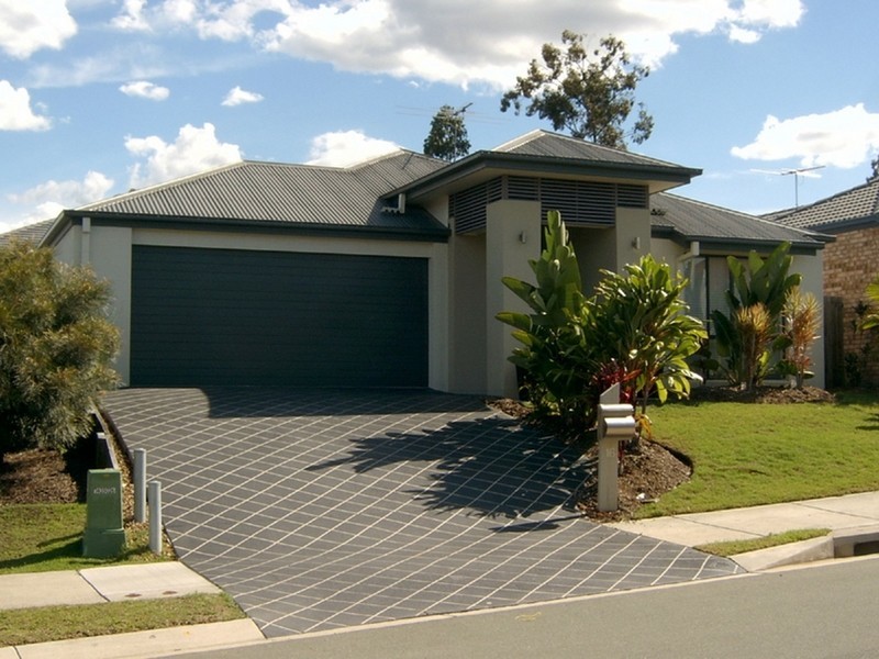 16 Orchard Crescent, Springfield Lakes QLD 4300