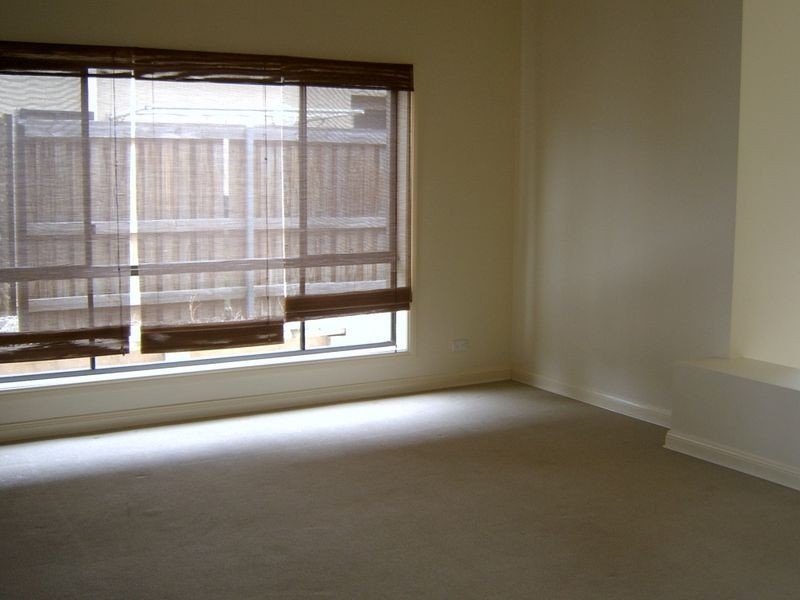 74 Oakview Crescent, Brookwater QLD 4300