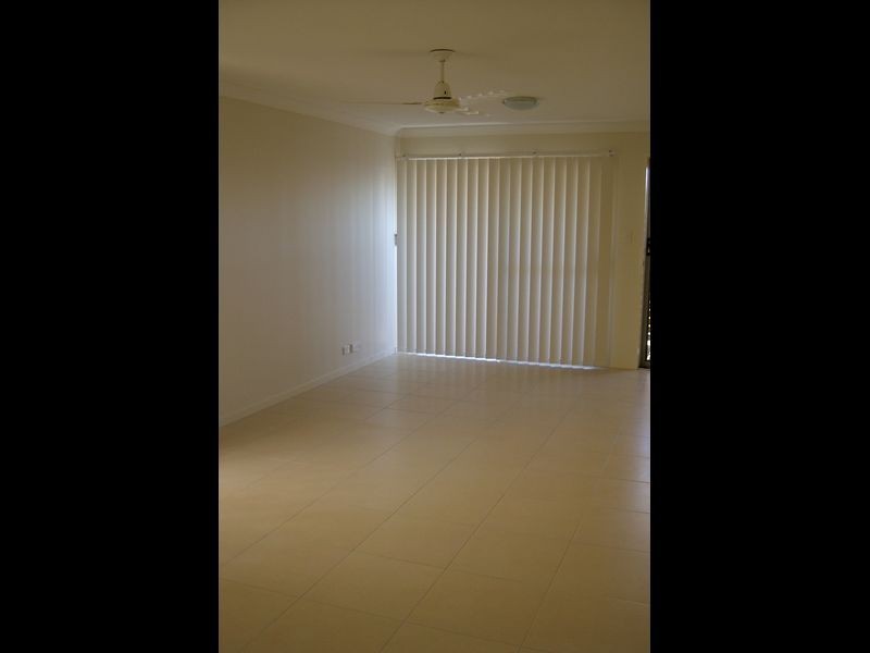 21 Emerald Crescent, Springfield Lakes QLD 4300