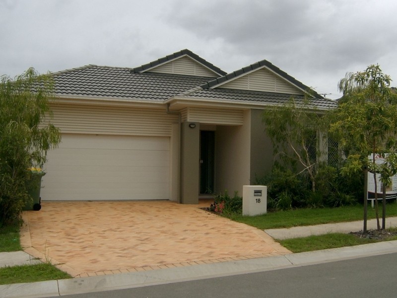 18 Parkview Drive, Springfield Lakes QLD 4300