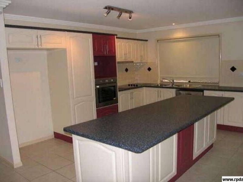 10 Cobourg Street, Forest Lake QLD 4078