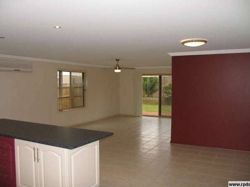 10 Cobourg Street, Forest Lake QLD 4078