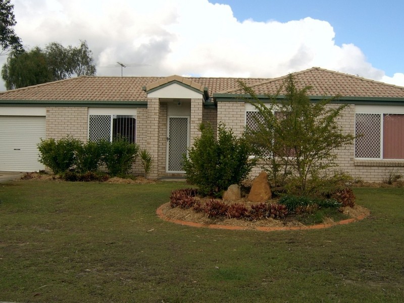 27 Streamview Crescent, Springfield QLD 4300