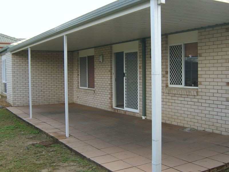 27 Streamview Crescent, Springfield QLD 4300