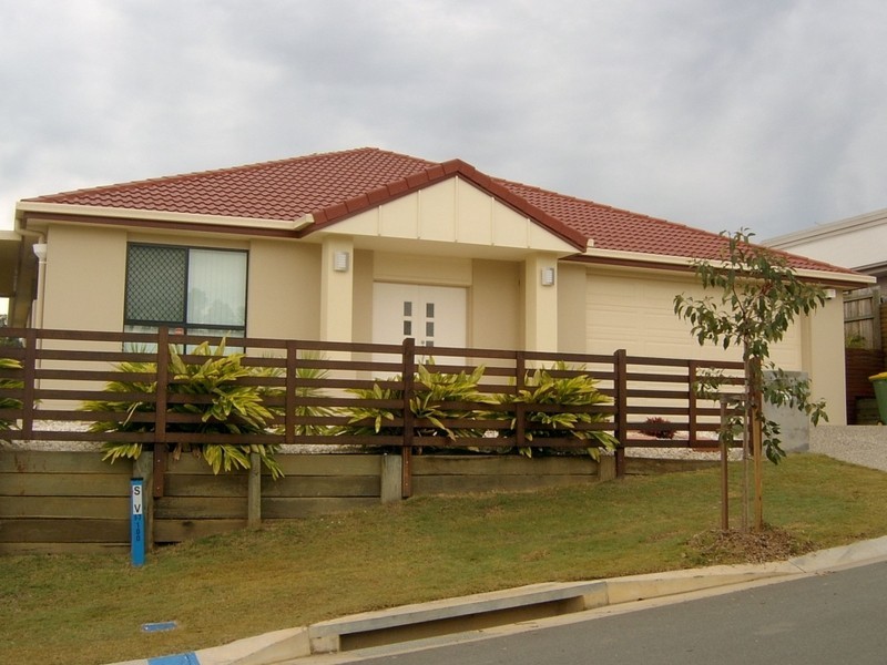 23 Emerald Crescent, Springfield Lakes QLD 4300