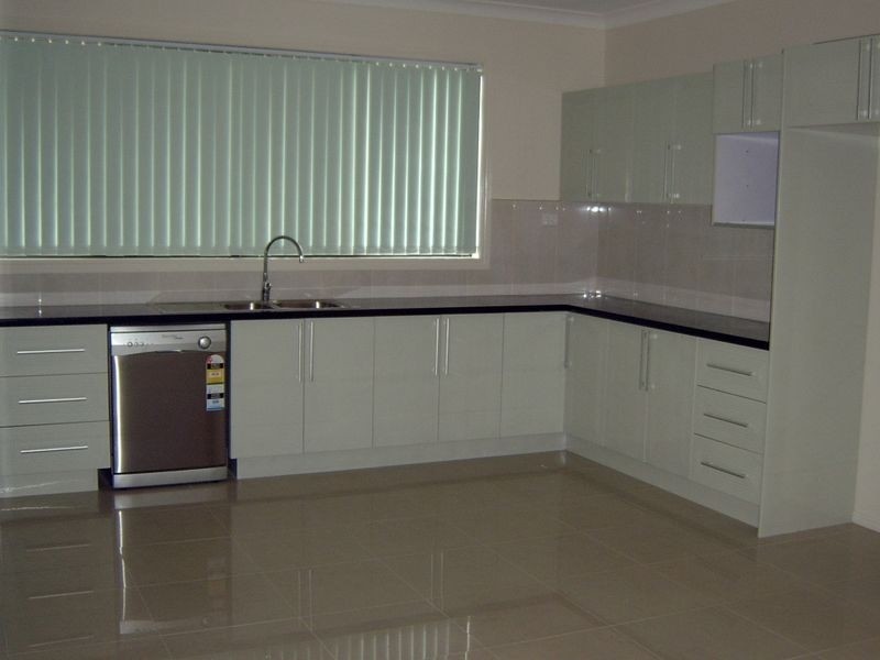 23 Emerald Crescent, Springfield Lakes QLD 4300