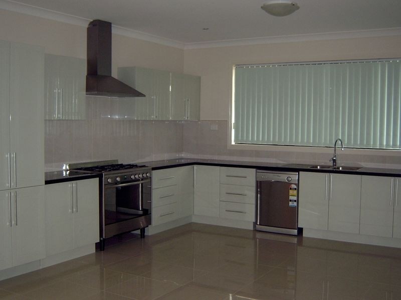 23 Emerald Crescent, Springfield Lakes QLD 4300