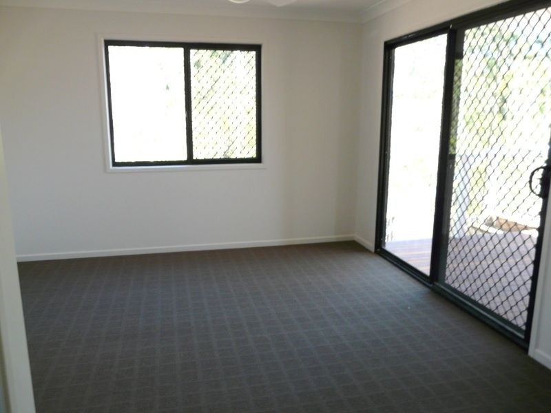 9 Kinglake Ave, Springfield Lakes QLD 4300