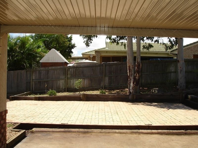 6 Danube Crecent, Springfield QLD 4300