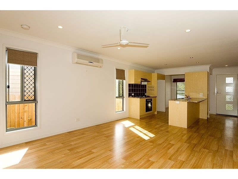 18 Periwinkle Lane, Springfield Lakes QLD 4300