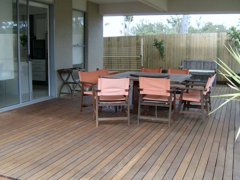 21 Shallow Bay Drive, Springfield Lakes QLD 4300