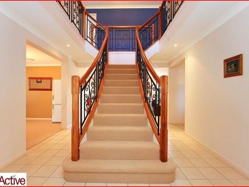 5 Mountain Ash Place, Brookwater QLD 4300