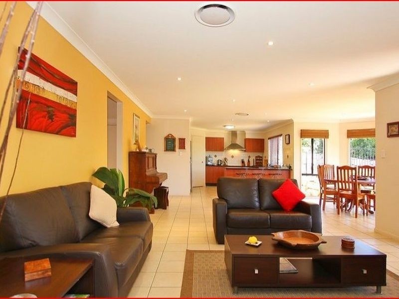 5 Mountain Ash Place, Brookwater QLD 4300