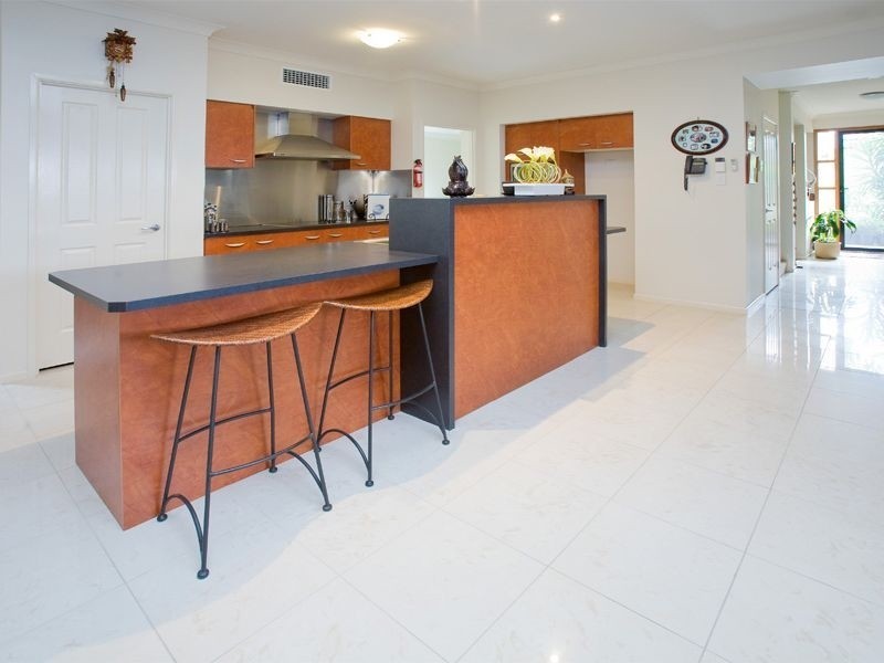 14 Ash Avenue, Springfield Lakes QLD 4300