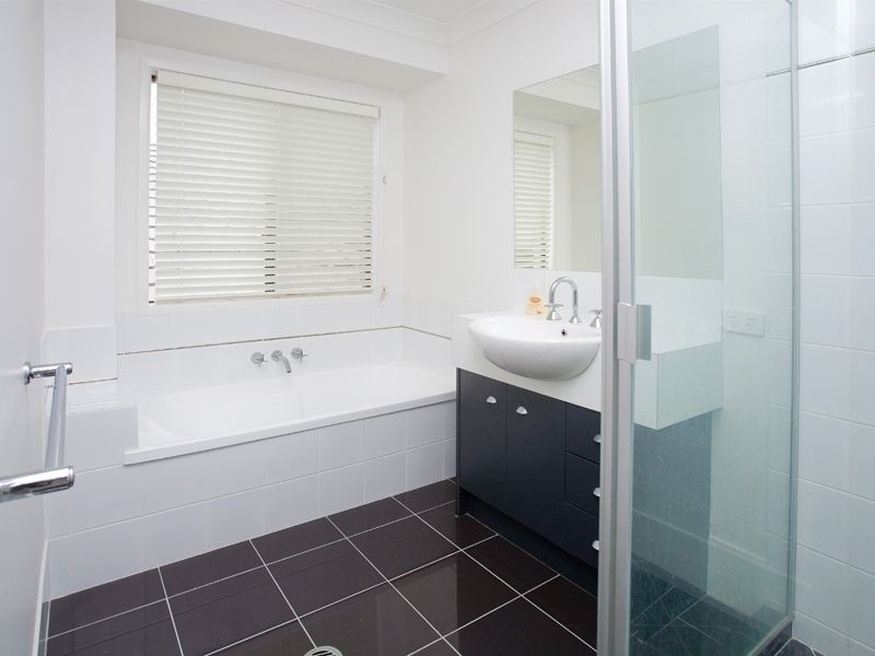 14 Ash Avenue, Springfield Lakes QLD 4300