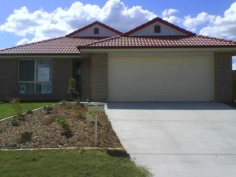 106 Anna Drive, Raceview QLD 4305