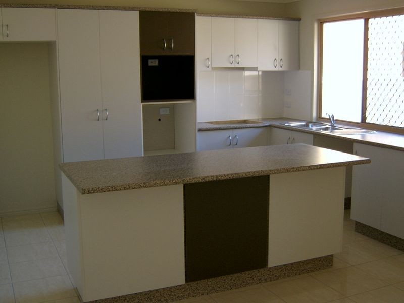 16 Forest Ridge Court, Springfield Lakes QLD 4300