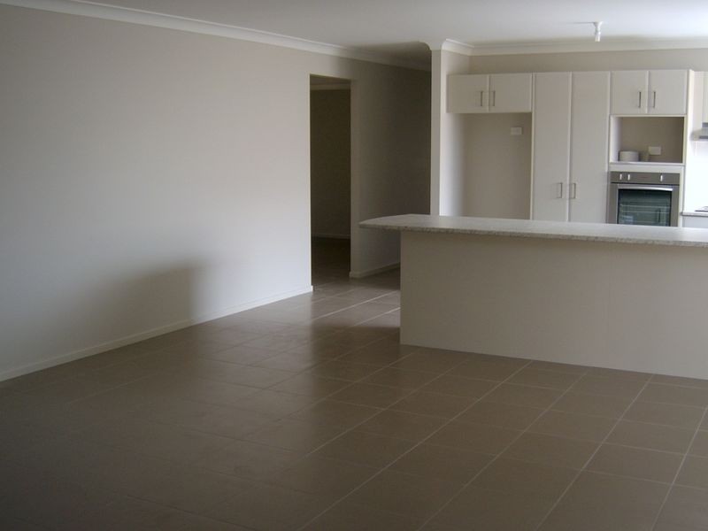 14 Cottonwood Crescent, Springfield Lakes QLD 4300