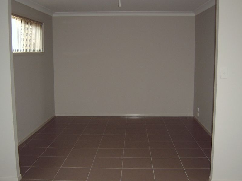 14 Cottonwood Crescent, Springfield Lakes QLD 4300