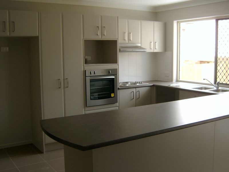 16 Cottonwood Crescent, Springfield Lakes QLD 4300