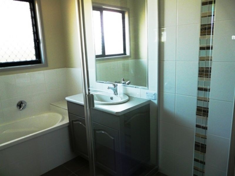 64 Carnarvon Avenue, Springfield Lakes QLD 4300