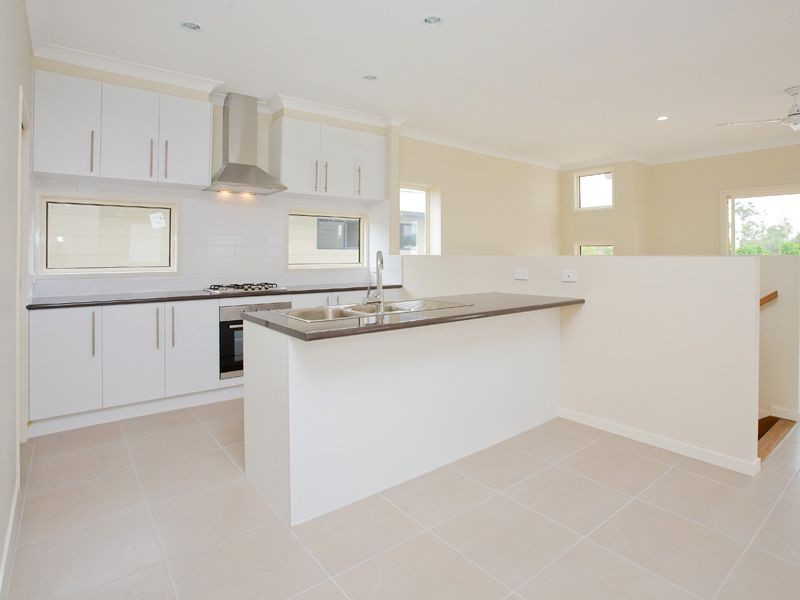 16 Wharf Court, Springfield Lakes QLD 4300