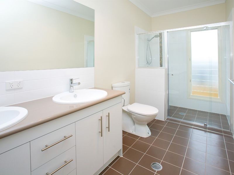 16 Wharf Court, Springfield Lakes QLD 4300