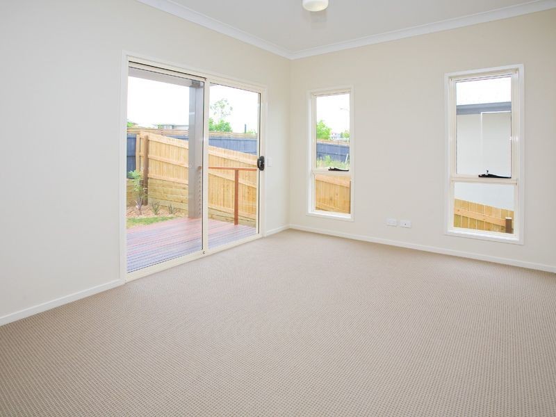 16 Wharf Court, Springfield Lakes QLD 4300