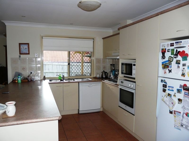 11 Grevillea Place, Forest Lake QLD 4078