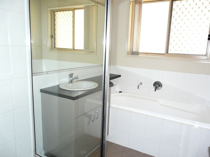 19 Inlet Lane, Springfield Lakes QLD 4300