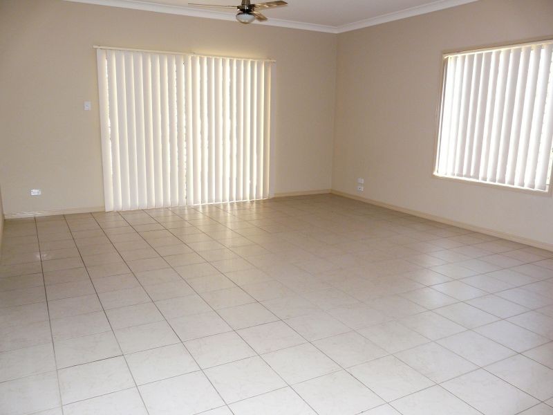 19 Inlet Lane, Springfield Lakes QLD 4300