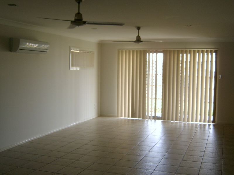 17 Grampian Street, Springfield Lakes QLD 4300