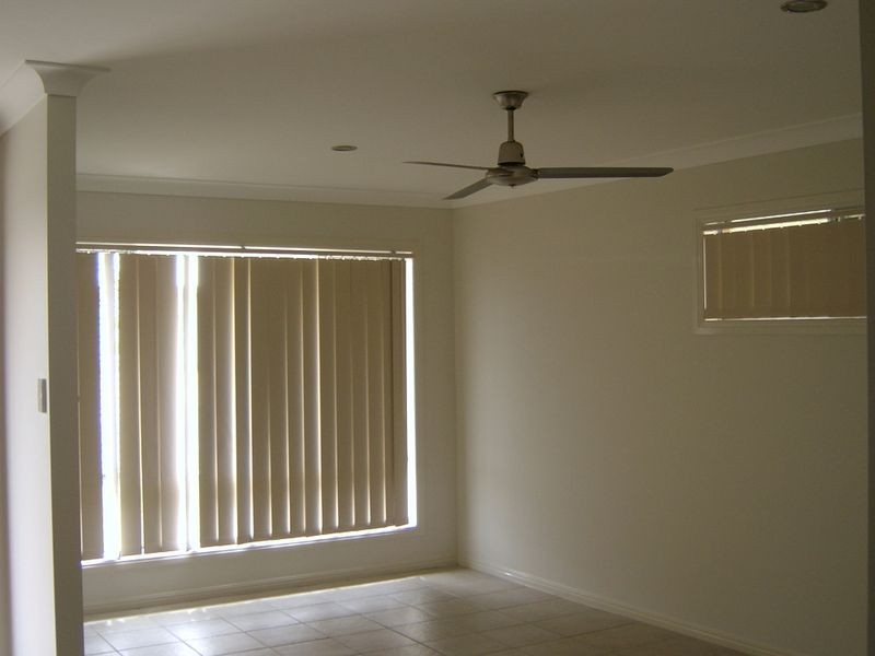 17 Grampian Street, Springfield Lakes QLD 4300