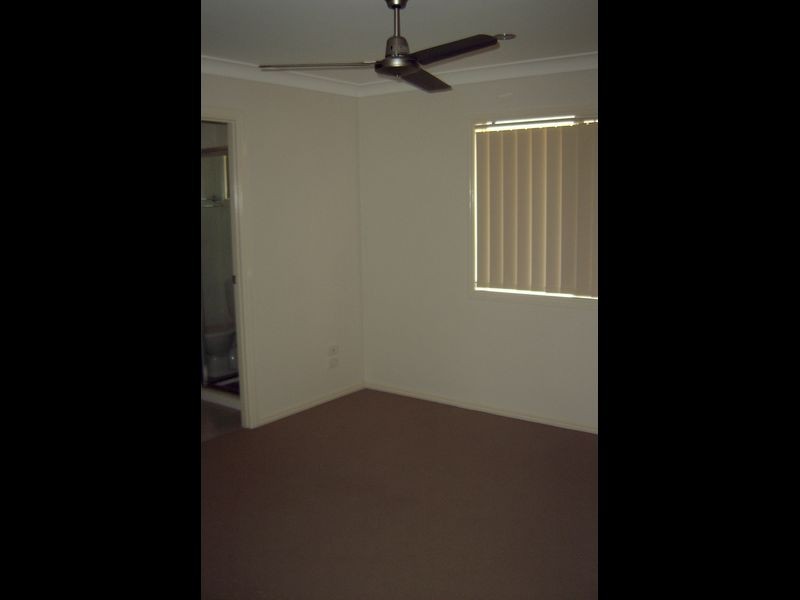 17 Grampian Street, Springfield Lakes QLD 4300