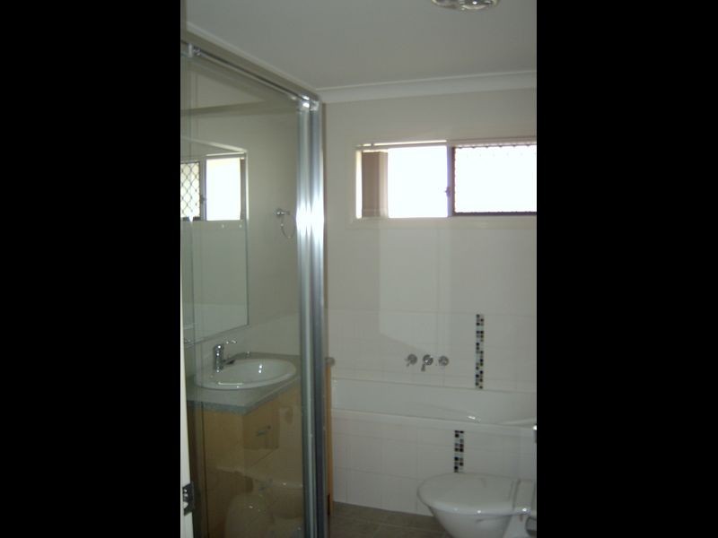 17 Grampian Street, Springfield Lakes QLD 4300