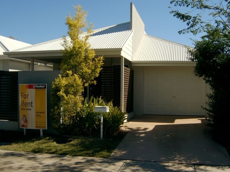 45 Creekside Drive, Springfield Lakes QLD 4300