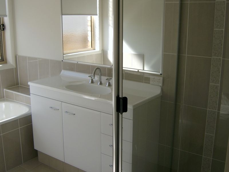 10 Wimbledon Street, Springfield Lakes QLD 4300