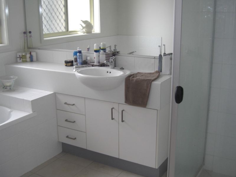 34 Shearwater Terrace, Springfield Lakes QLD 4300