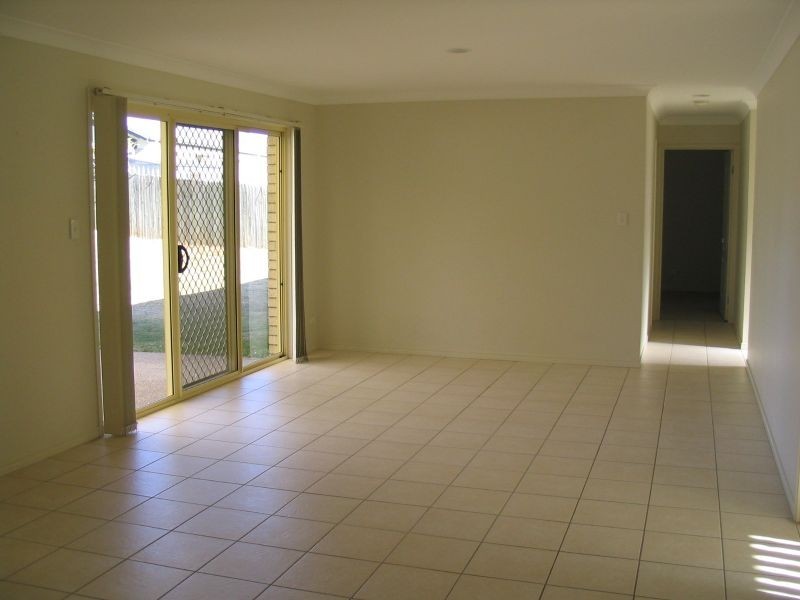 15 Alfred Place, Springfield Lakes QLD 4300