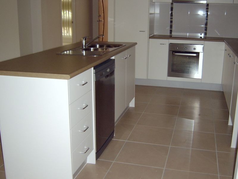 31 Cottonwood Crescent, Springfield Lakes QLD 4300